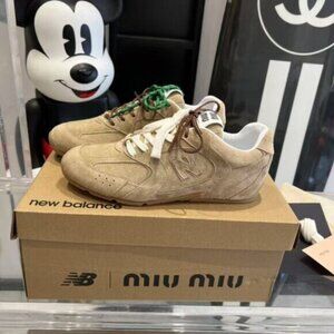 Womens Miu Miu x New Balance 530 SL Sneakers